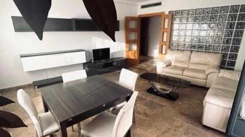 Foto 2 de Apartamento en venta en Ensanche - Franciscanos, Albacete