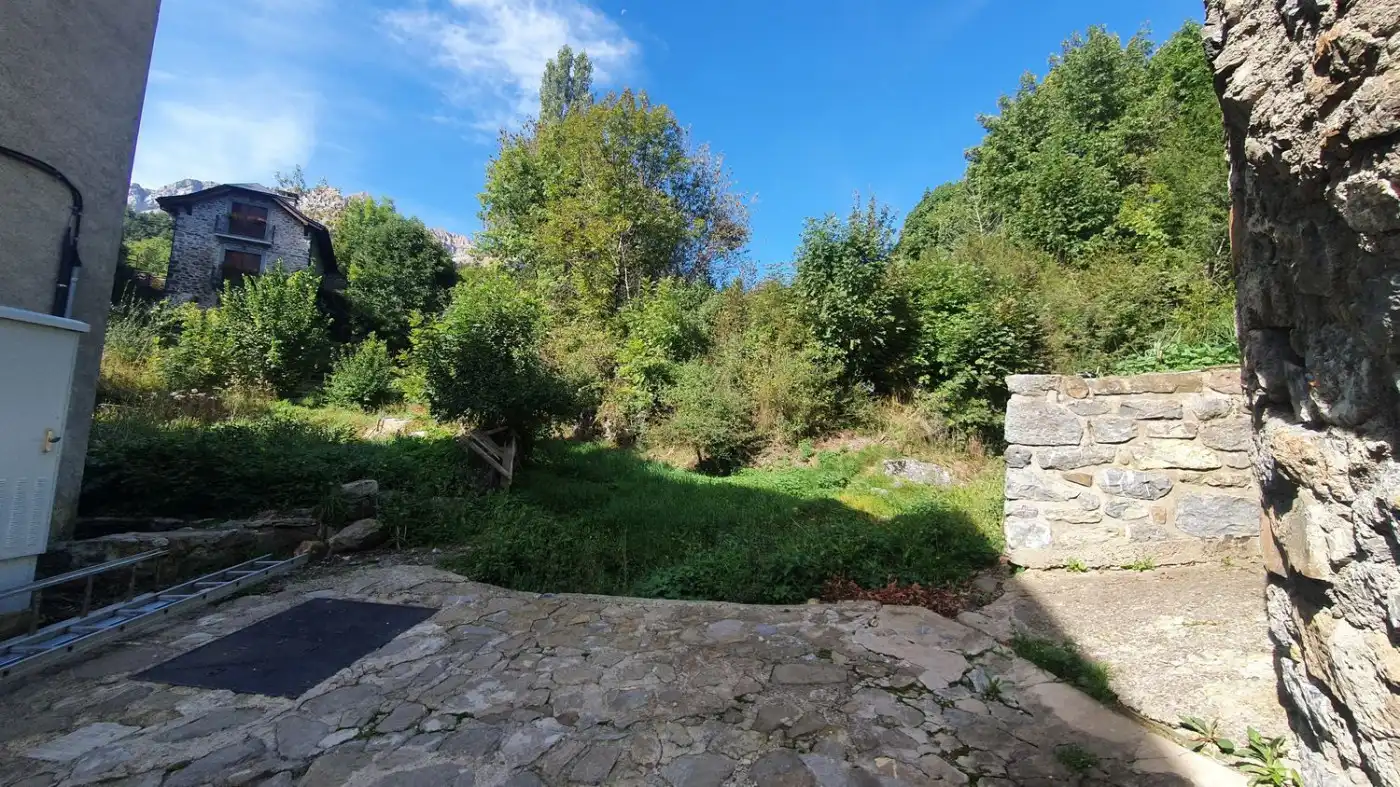 Country homes for sale in Calle Única de, 40, Biescas