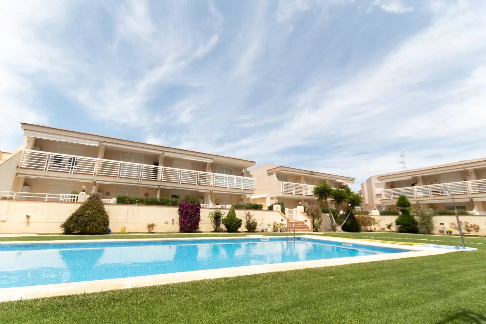 Swimming pool of Storage room for sale in Vinaròs