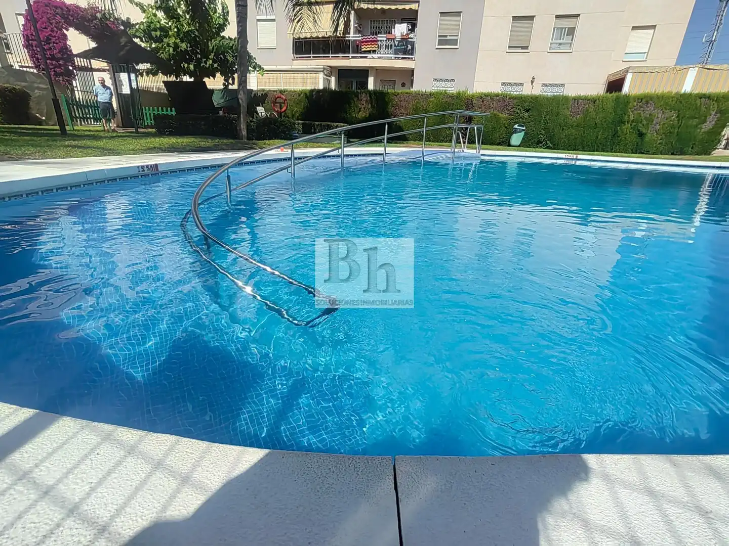 Piscina de Pis en venda en Málaga amb Aire condicionat, Jardí privat i Terrassa