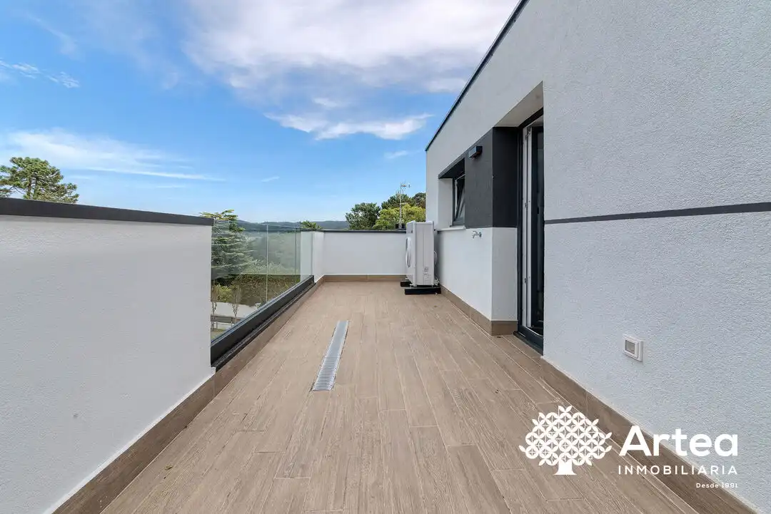 Detached house with terrace for sale in Julian Garaizar Kalea, imagen 53