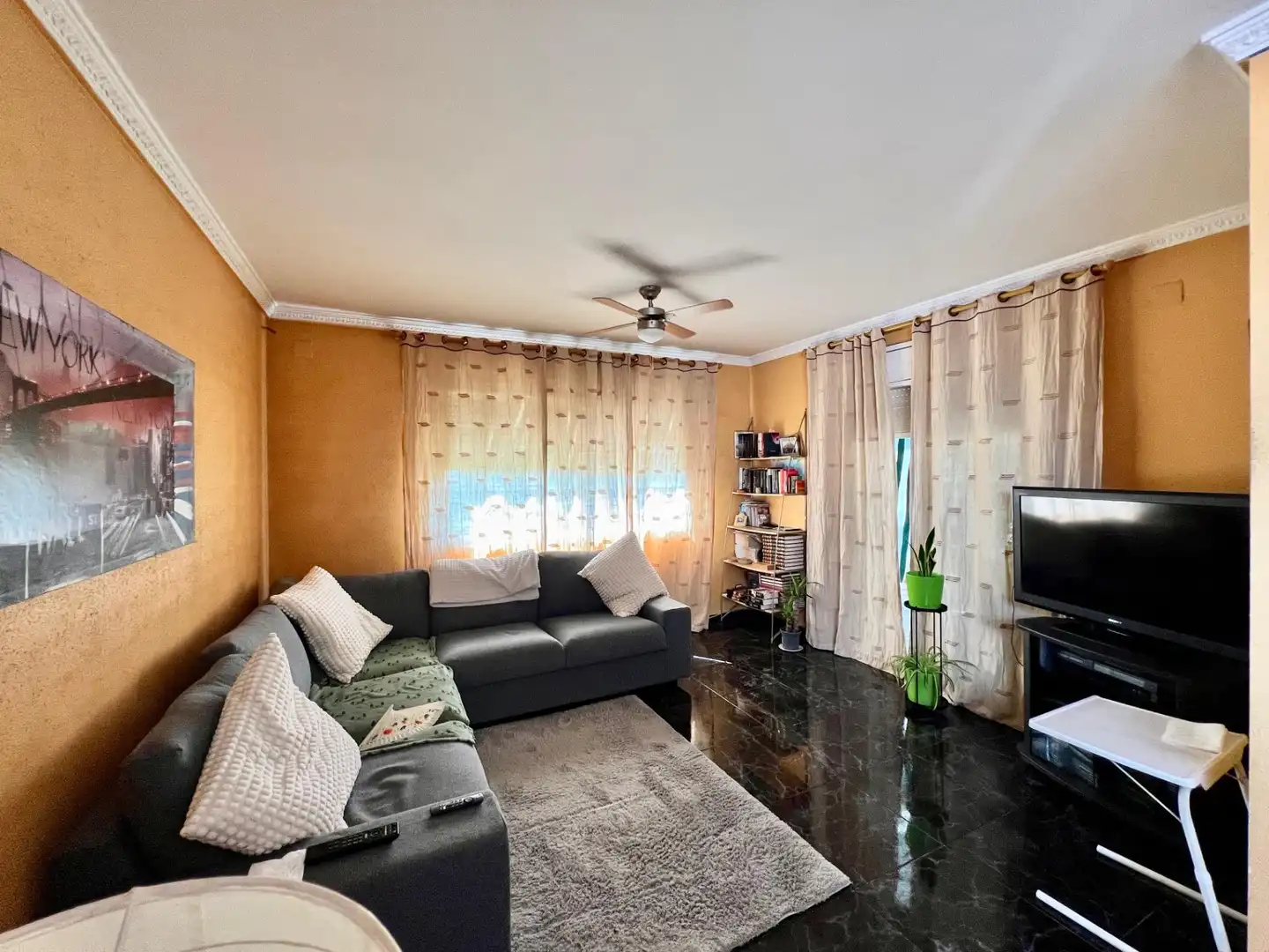 Living room of Houses for sale in Roda de Berà  with Heating, Private garden and Terrace