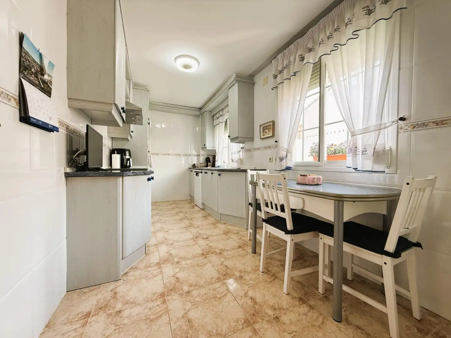Cocina de Casa adosada en venta en Loeches con Calefacción, Jardín privado y Terraza