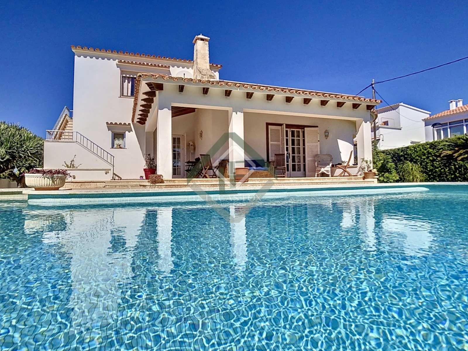 Vista exterior de Casa o xalet en venda en Es Castell amb Aire condicionat, Calefacció i Jardí privat