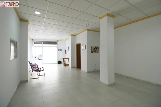 Local comercial en Venta en Calle CONFLENT en El Tancat - Mas d'en Gual
