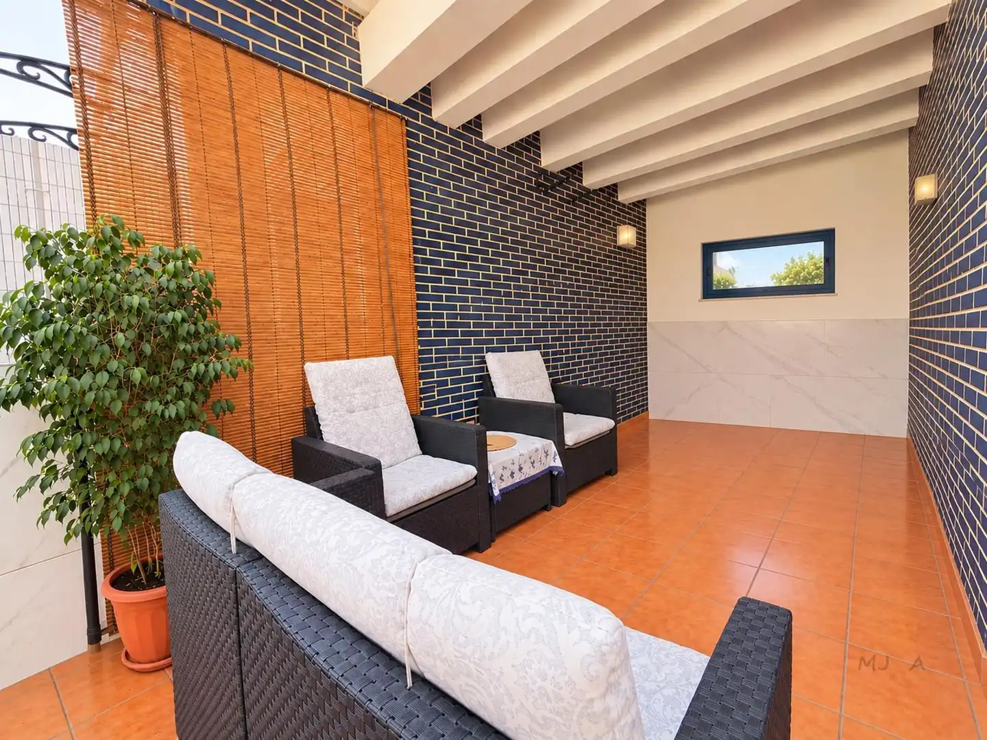 Maison mitoyenne avec terrasse à vendre à L'OM BLANC, imagen 3