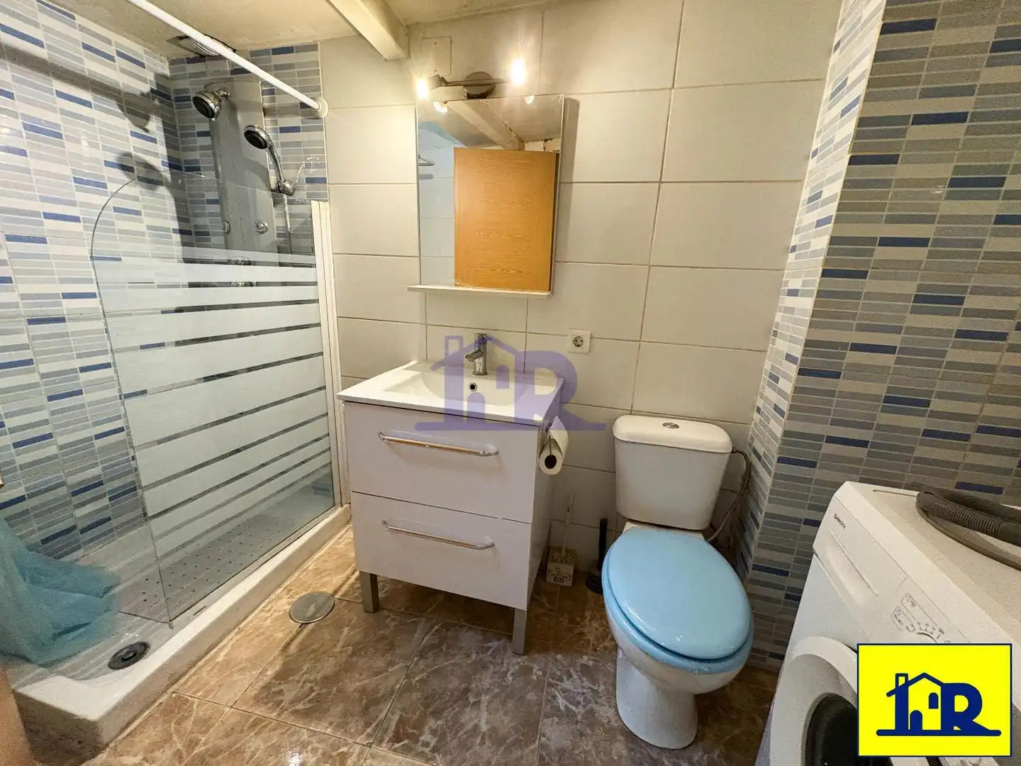 Bathroom of Houses for sale in Chillarón de Cuenca  with Heating, Storage room and Furnished