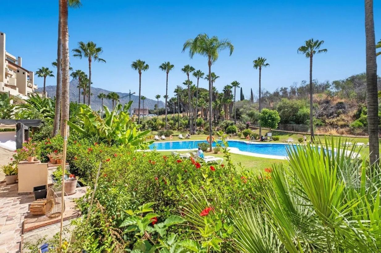 Garden of Planta baja for sale in Marbella  with Air Conditioner, Heating and Swimming Pool