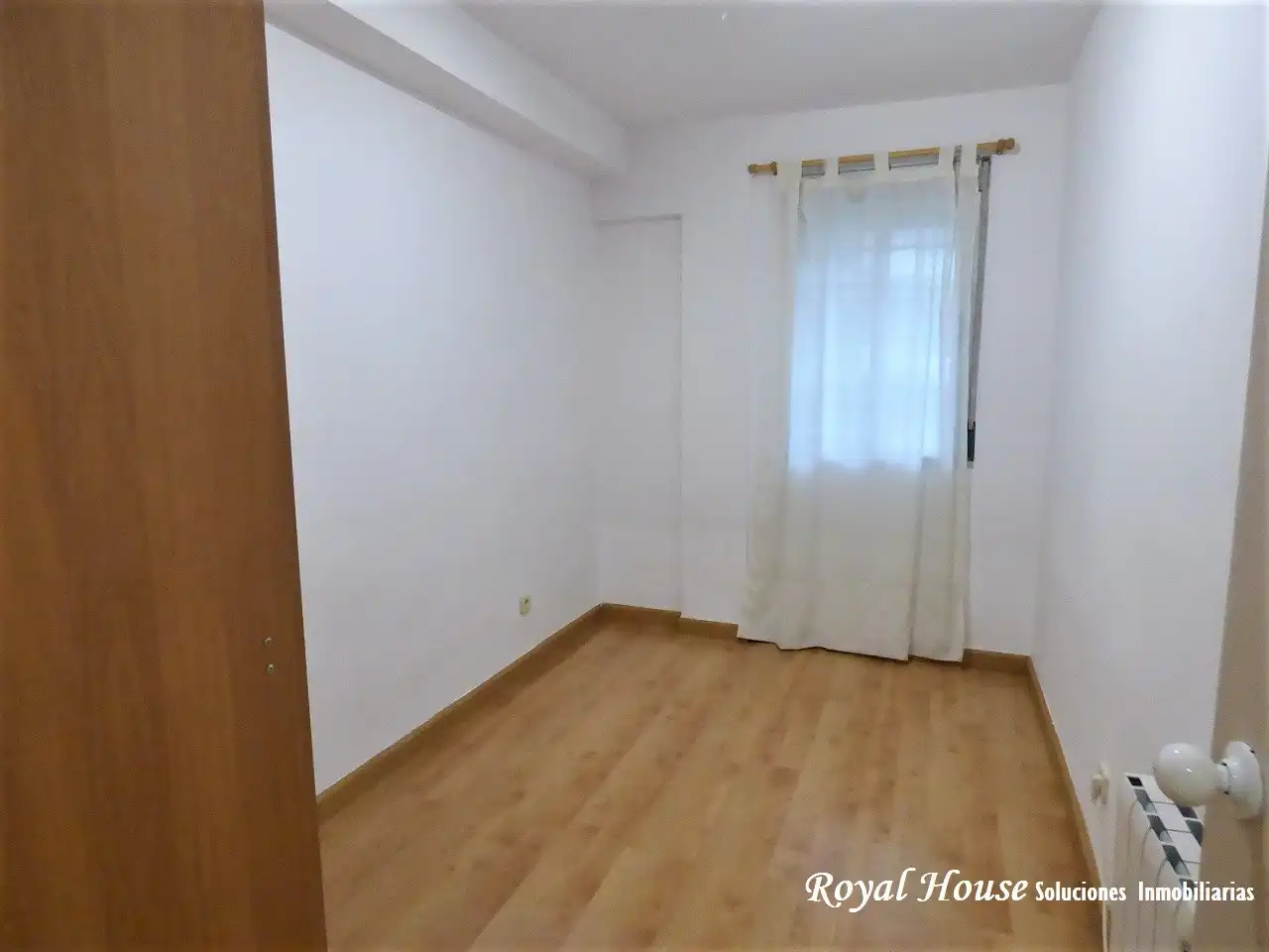 Habitación de Apartamento en venta en Collado Villalba con Calefacción y Piscina comunitaria