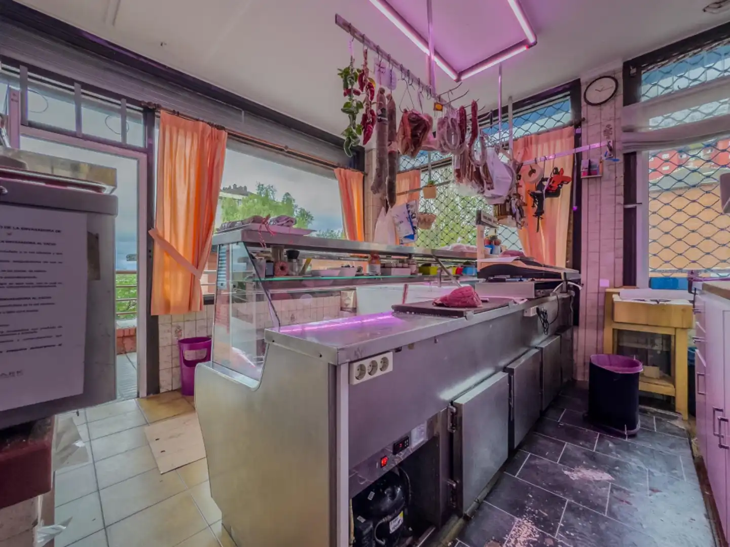 Business premises for sale in Calle CARDENAL HERRERA ORIA, imagen 6