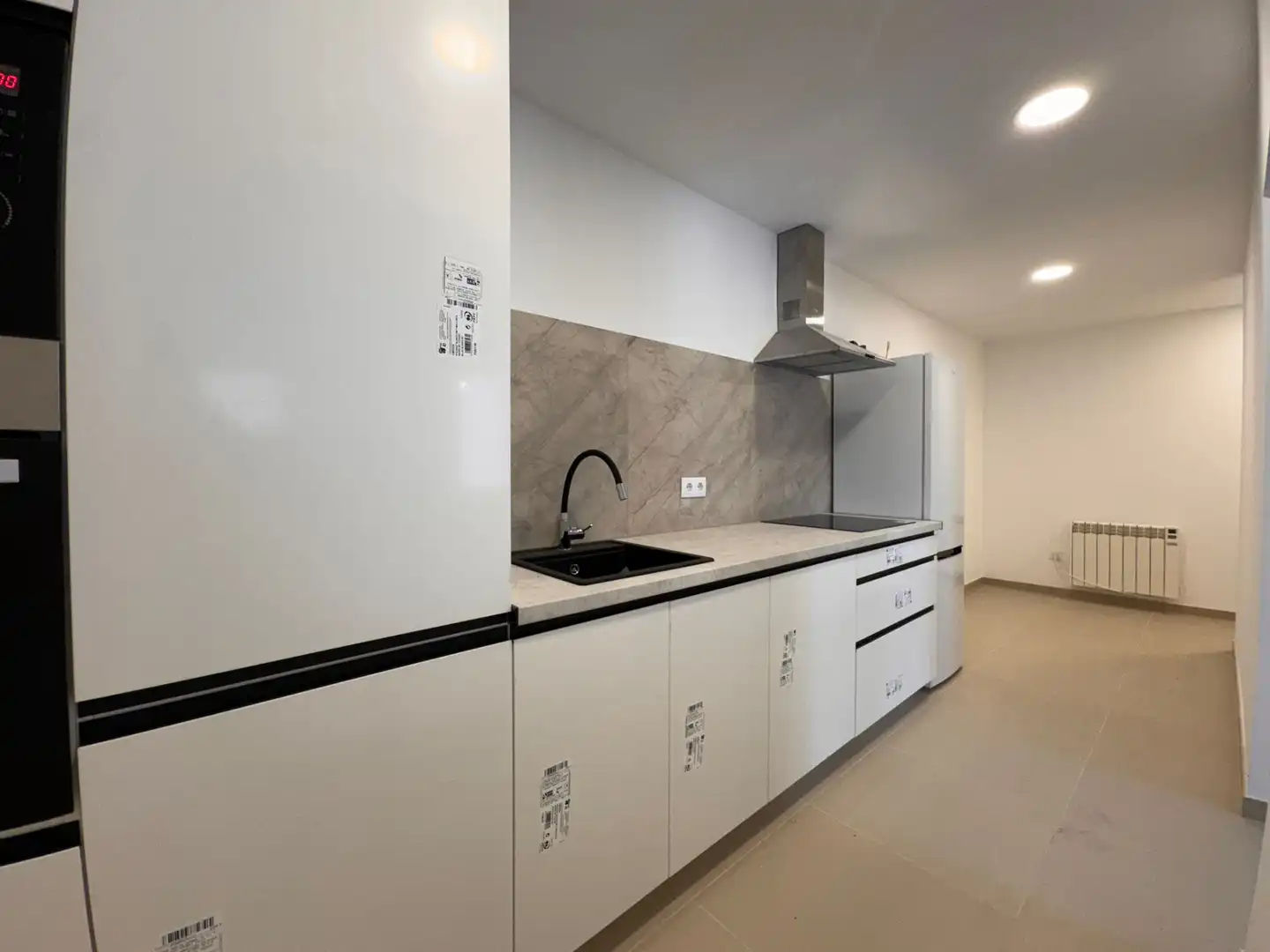 Cuina de Casa o xalet en venda en Palamós amb Aire condicionat, Calefacció i Jardí privat