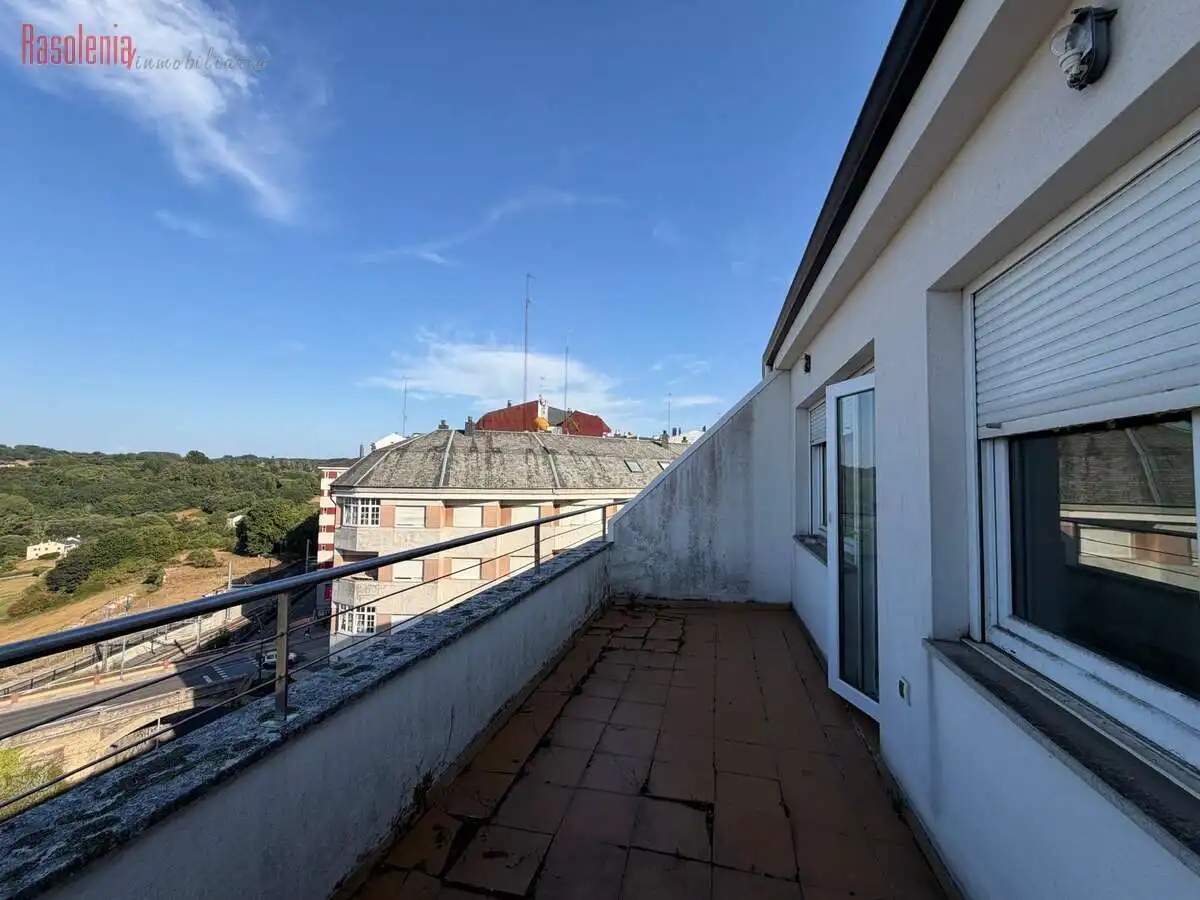 Terrassa de Dúplex en venda en Lugo amb Calefacció