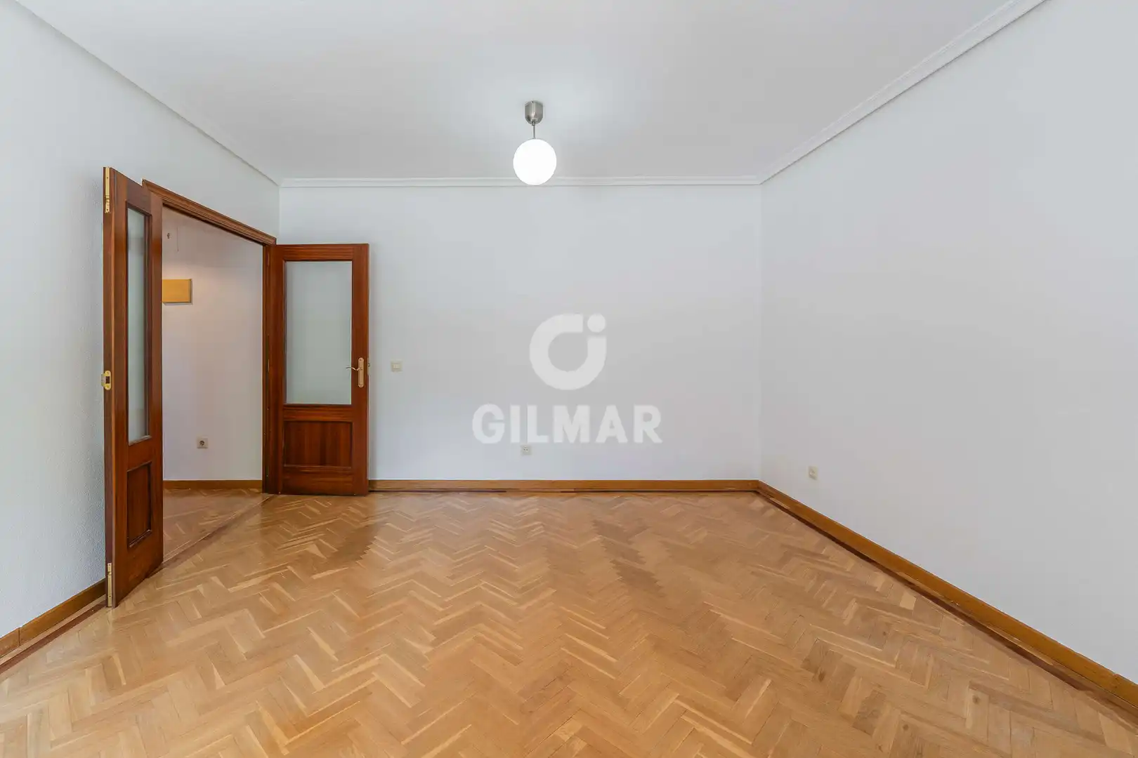 Schlafzimmer von Wohnung zum Verkauf in Pozuelo de Alarcón mit Heizung, Privatgarten und Abstellraum
