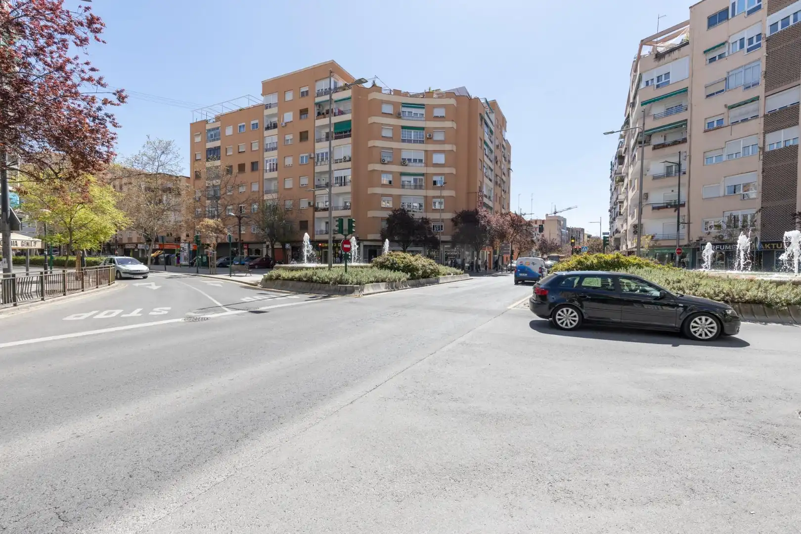 Außenansicht von Wohnung zum Verkauf in Granada mit Balkon