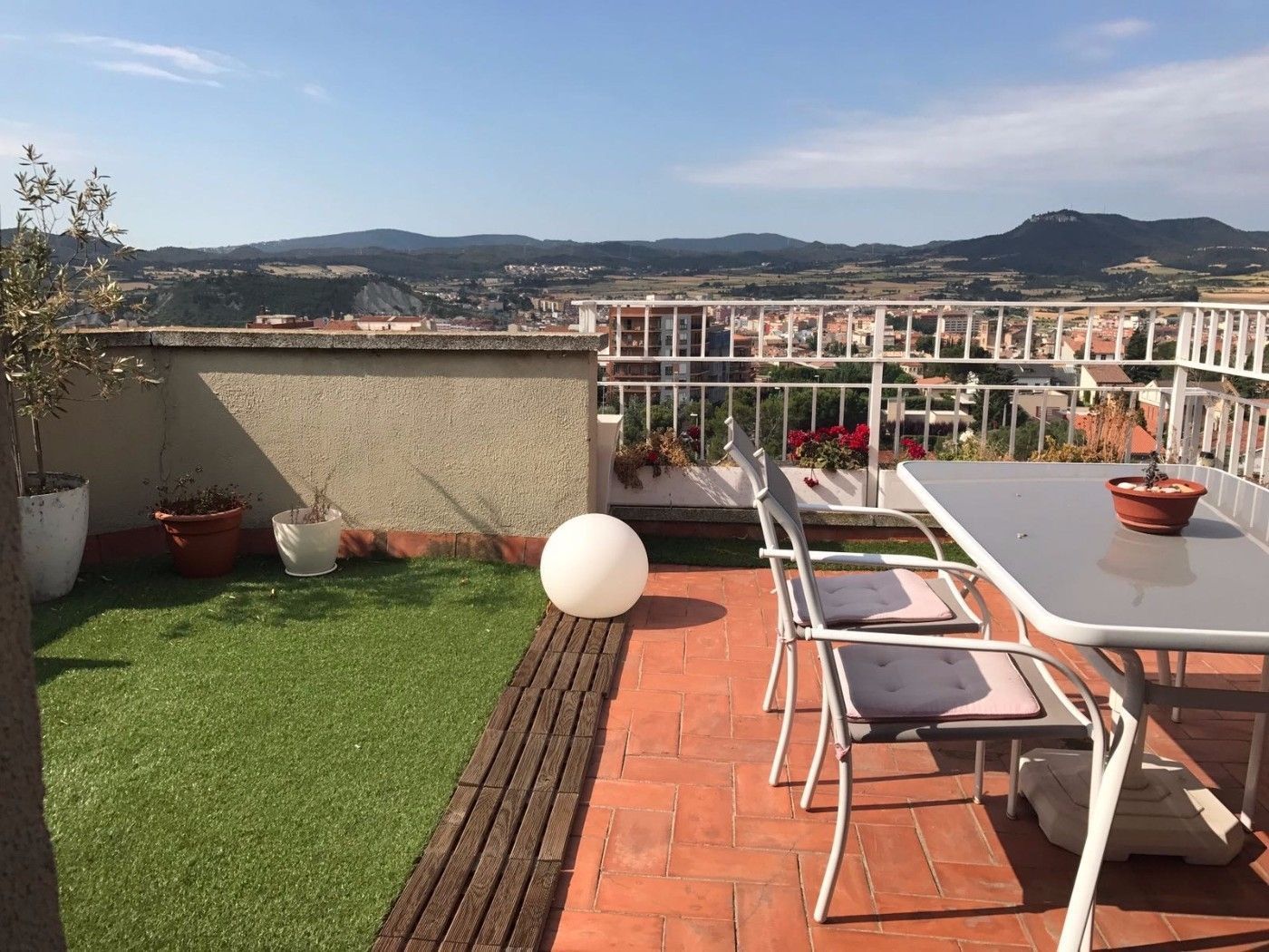 Terrassa de Àtic de lloguer en Igualada amb Calefacció, Terrassa i Forn