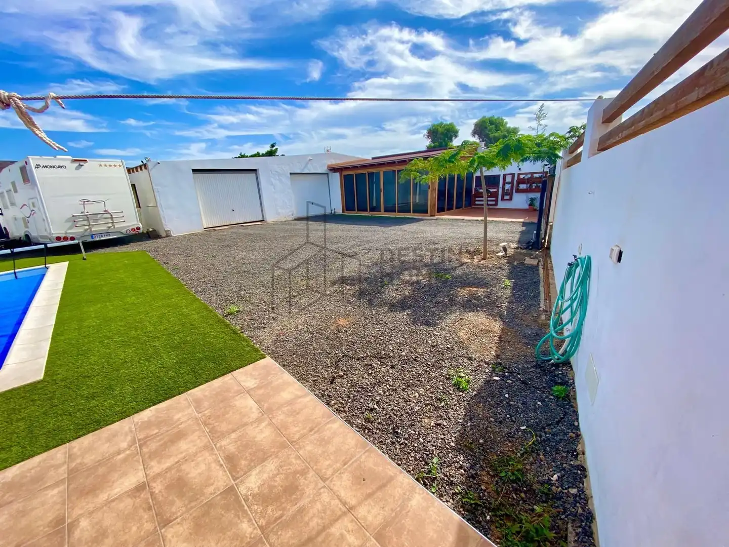 Vista exterior de Casa o chalet en venta en Tuineje con Jardín privado, Piscina y Amueblado