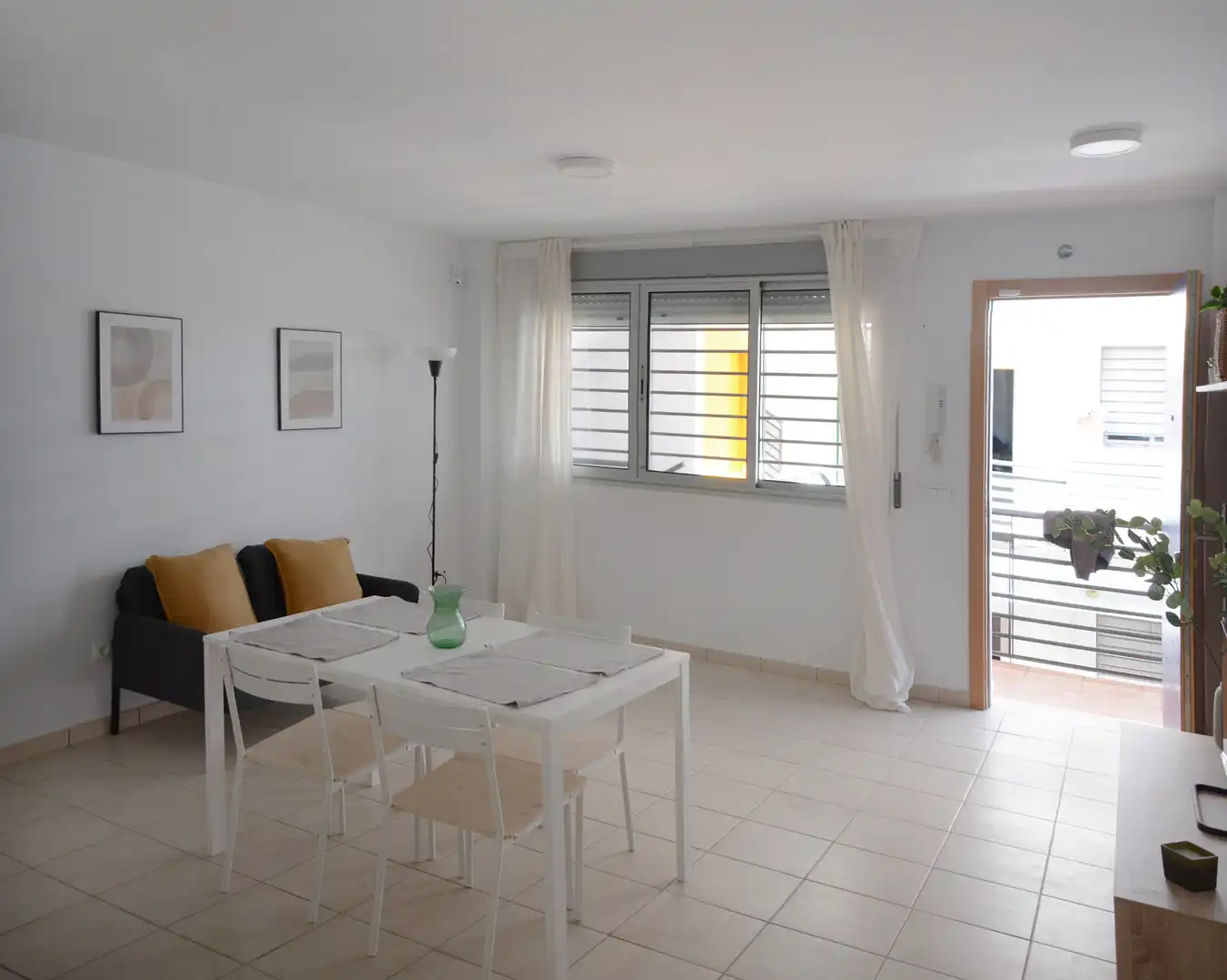Esszimmer von Wohnungen zur Miete in Láchar mit Klimaanlage, Heizung und Terrasse