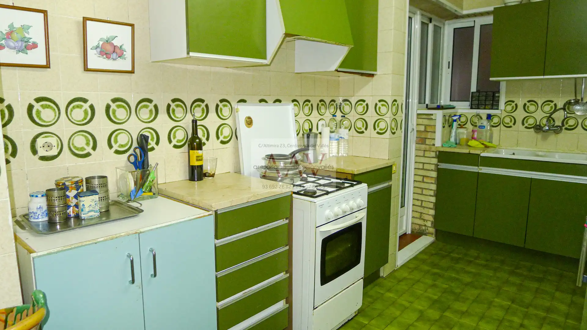 Küche von Wohnung zum Verkauf in Cerdanyola del Vallès mit Klimaanlage, Heizung und Balkon