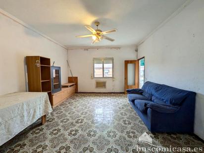 Living room of Flat for sale in Linares  with Balcony