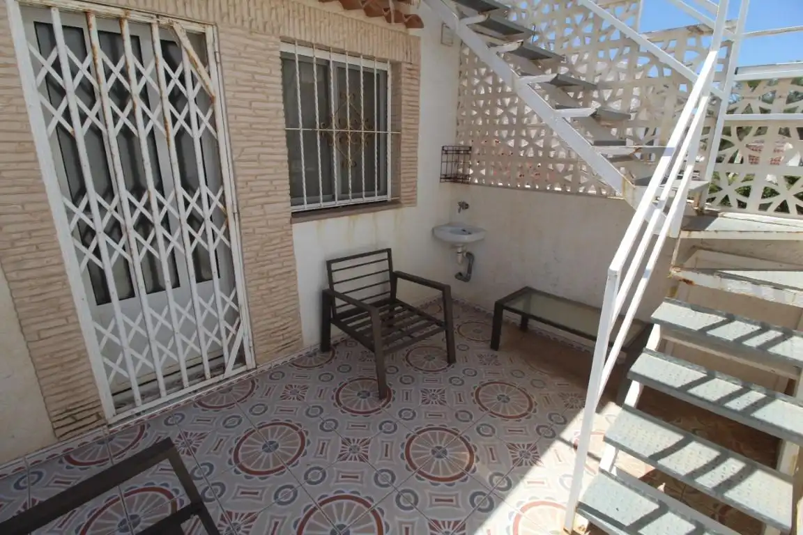 Terraza de Casa adosada en venta en Torrevieja con Aire acondicionado, Jardín privado y Terraza