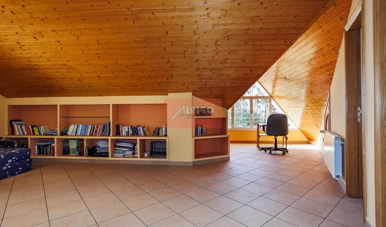 Casa o chalet en venta en O Carballiño   con Calefacción, Jardín privado y Terraza