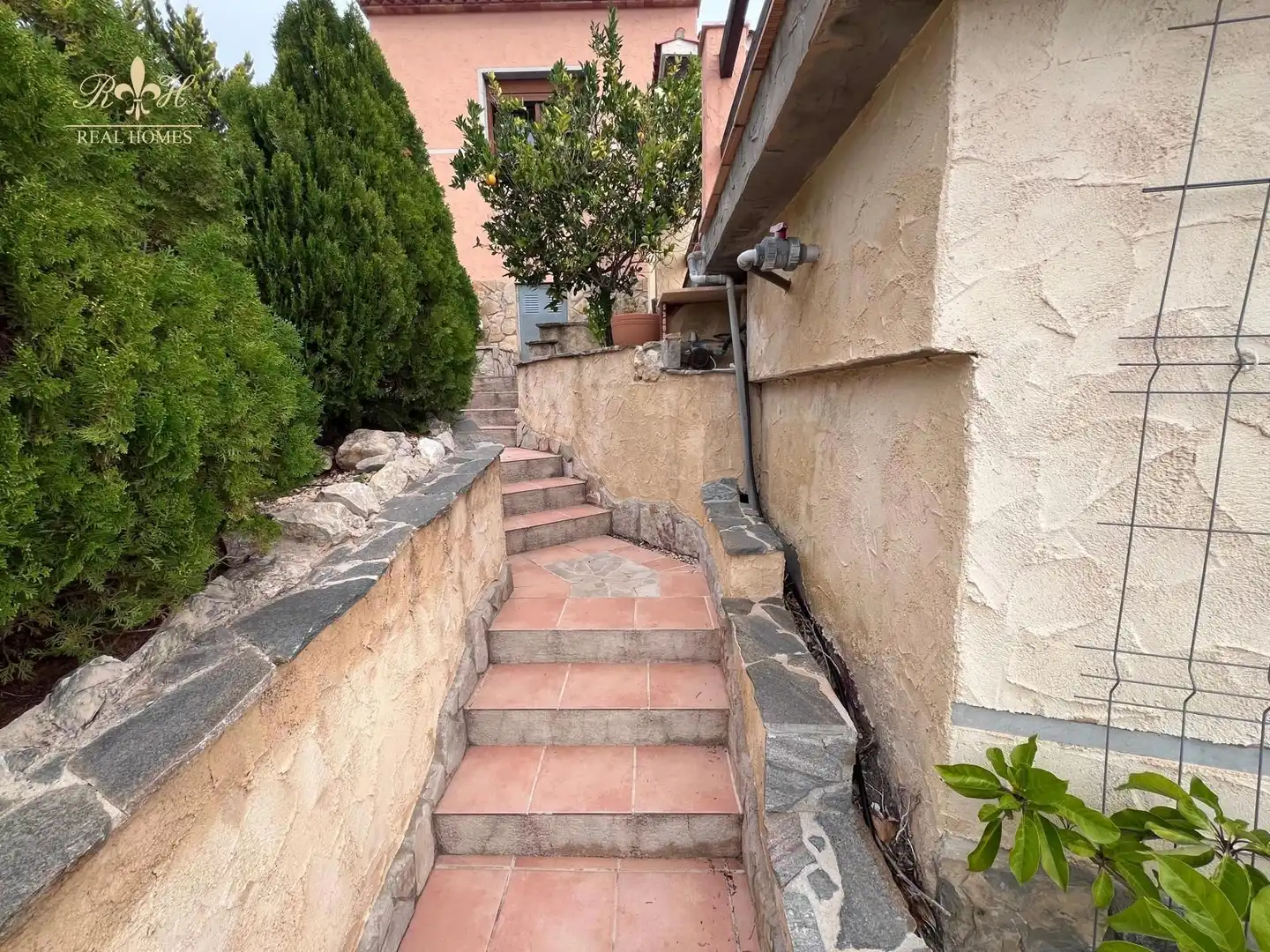 Exterior view of Houses for sale in L'Alfàs del Pi  with Air Conditioner, Heating and Terrace