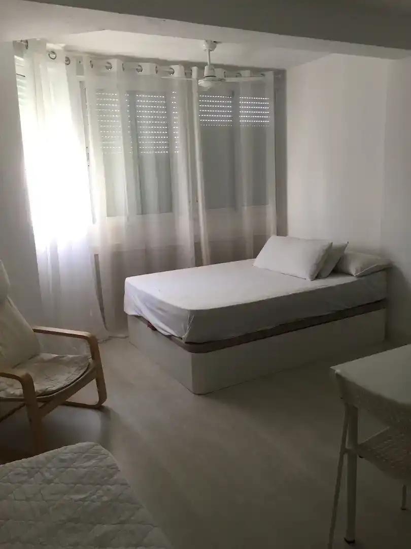 Bedroom of Study for rent in Vélez-Málaga  with Air Conditioner, Private garden and Parquet flooring