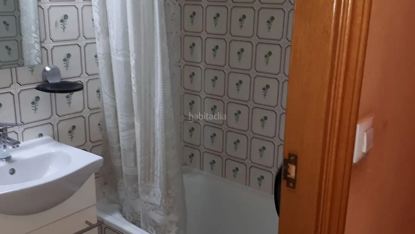 Flat with lift for sale in Avenida de Cesáreo Alierta 41, imagen 3