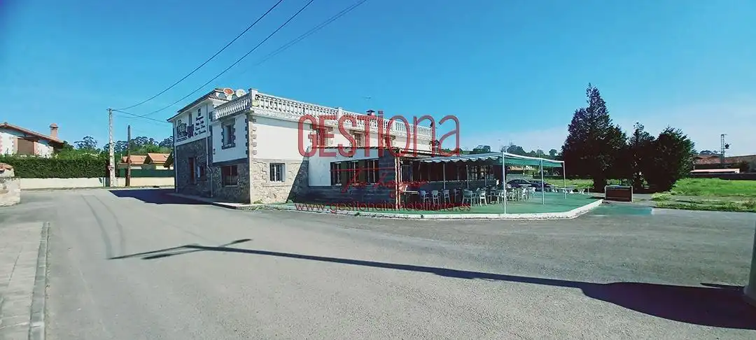 Local en venda en Entrambasaguas amb Moblat