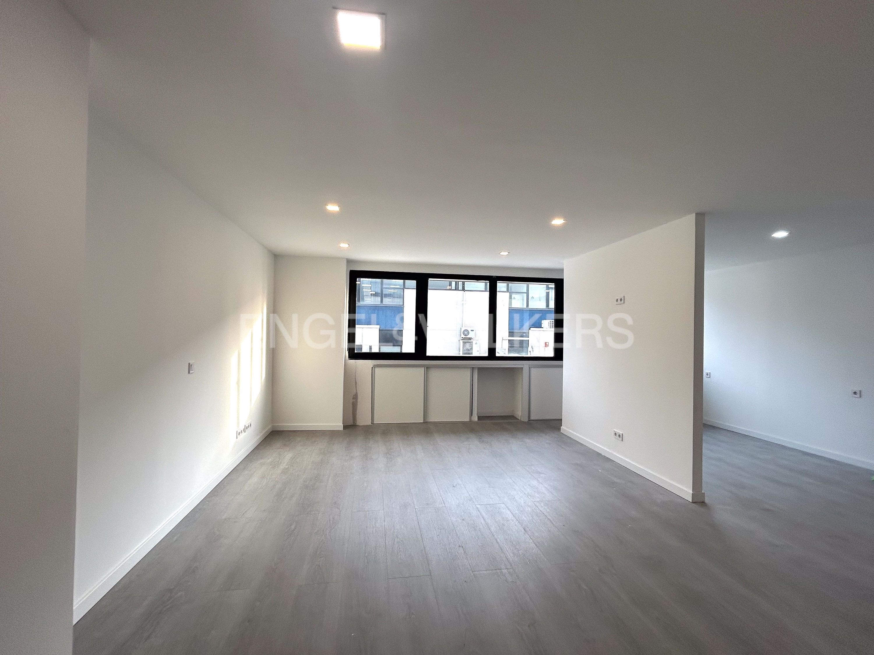Vista exterior de Loft en venda en Alcobendas amb Aire condicionat i Calefacció