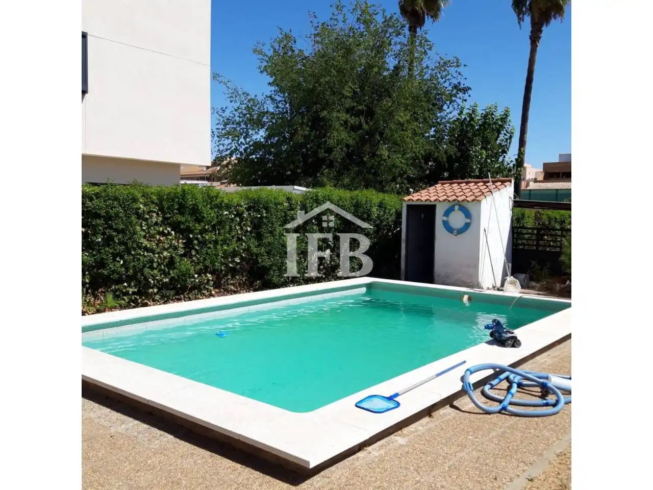 Piscina de Casa o chalet en venta en Badajoz con Aire acondicionado, Calefacción y Jardín privado