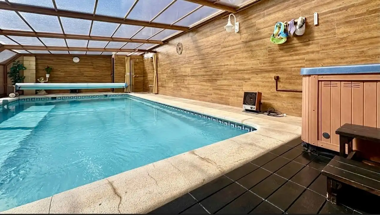 Piscina de Casa o xalet en venda en Valdepeñas amb Aire condicionat, Calefacció i Traster