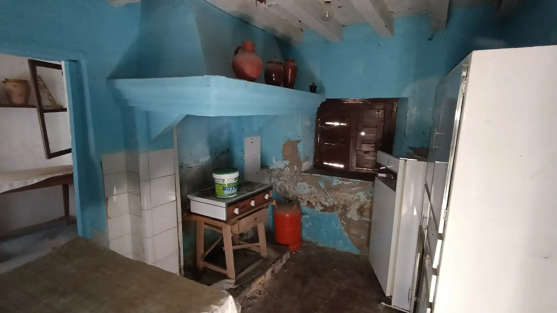 Cuina de Casa o xalet en venda en Lucillos amb Terrassa