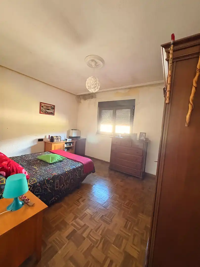 Habitación de Casa o chalet en venta en Villamanín con Calefacción, Jardín privado y Parquet
