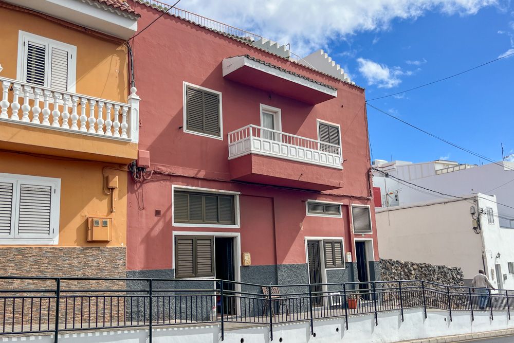 Vista exterior de Edifici en venda en San Sebastián de la Gomera