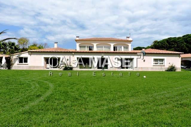 Photo 1 of Country house for sale in Pals, Girona