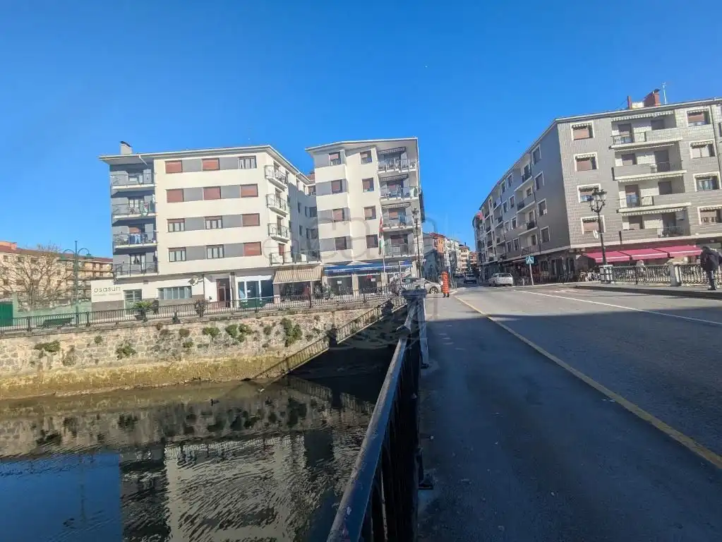 Local commercial à vendre à Barrio San Bartolome, imagen 5