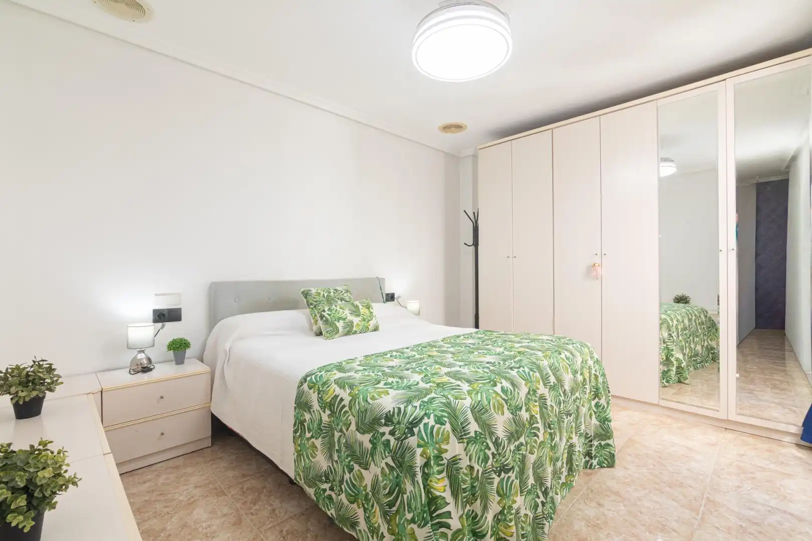 Habitación de Piso en venta en Elche / Elx con Calefacción y Balcón