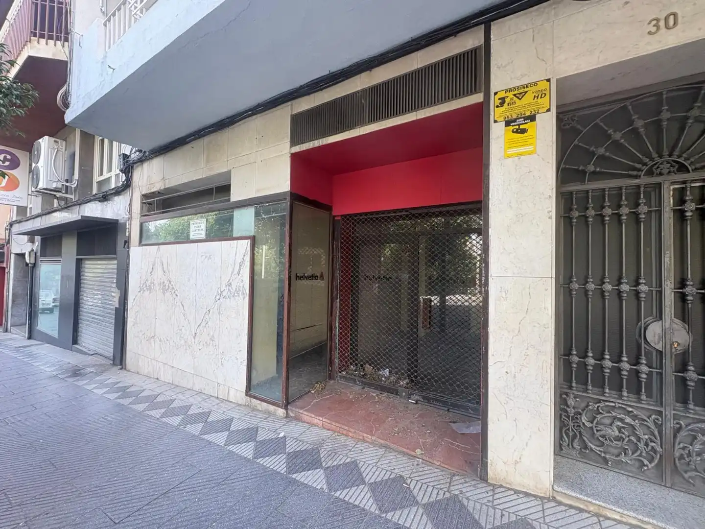Local en venta en Jaén