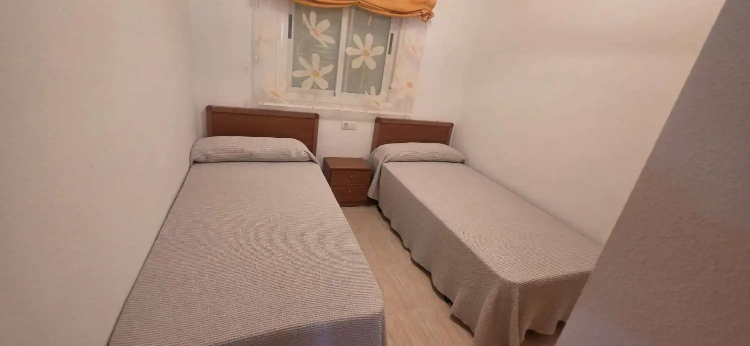 Bedroom of Apartments for sale in Oropesa del Mar / Orpesa  with Air Conditioner, Terrace and Swimming Pool
