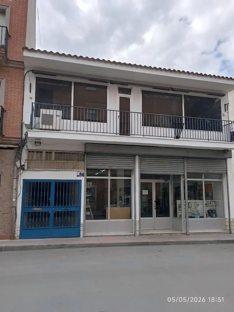 Local comercial en venda a Casco Antiguo Sur