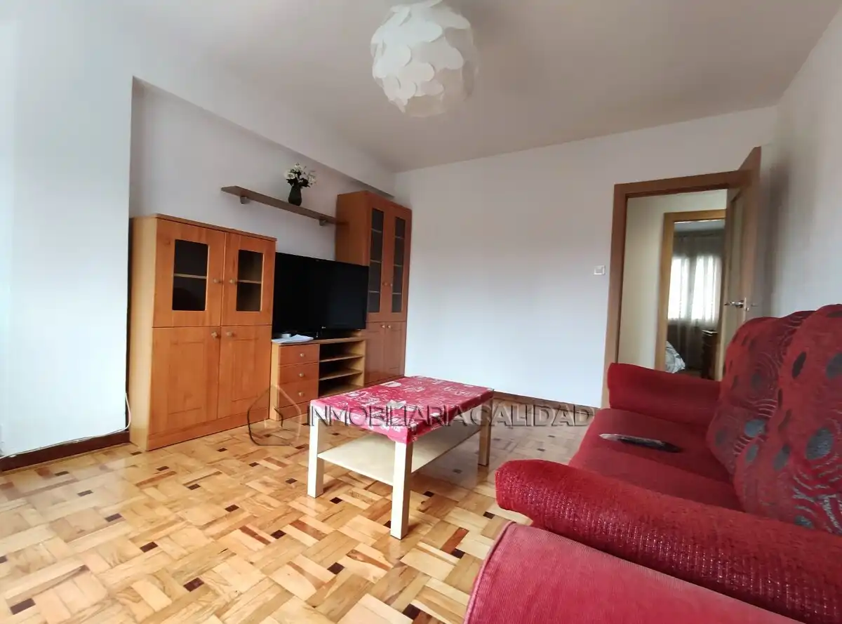 Living room of Flat for rent in Burgos  with Heating, Terrace and Storage room