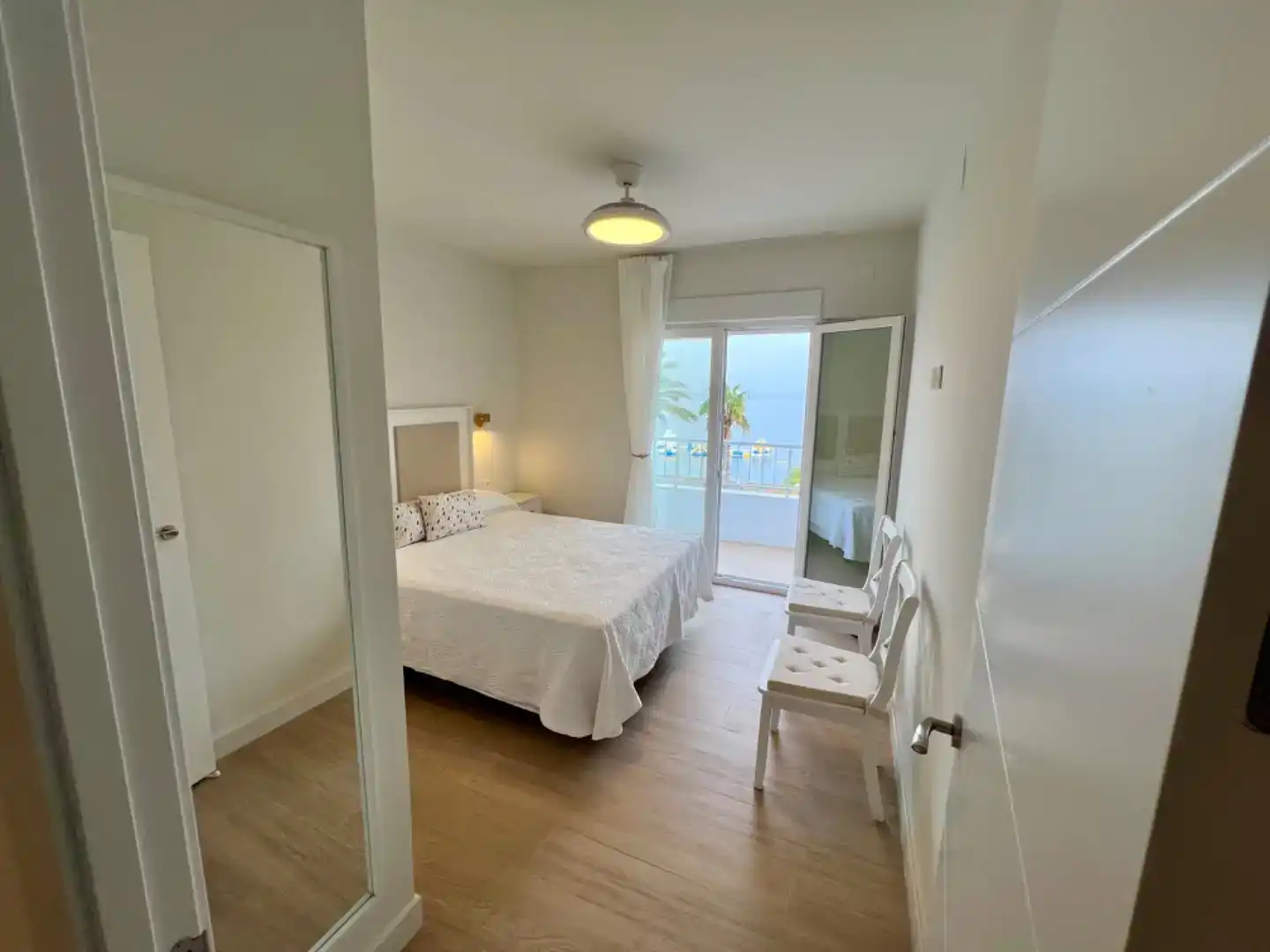 Bedroom of Flat for rent in Almuñécar  with Air Conditioner and Furnished