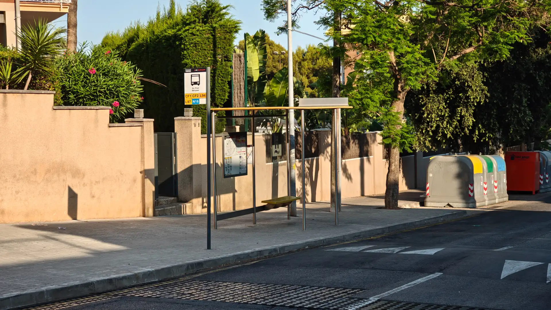 Vista exterior de Piso en venta en Castelldefels con Aire acondicionado, Calefacción y Parquet