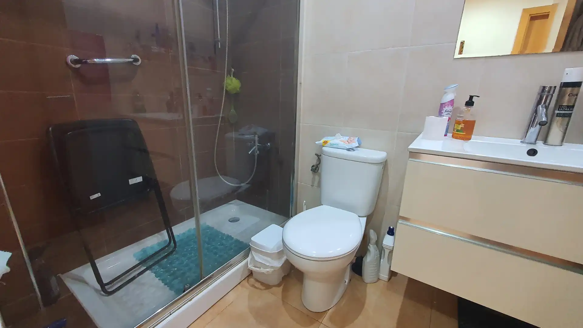 Badezimmer von Wohnung zum Verkauf in Sant Celoni mit Klimaanlage, Heizung und Privatgarten