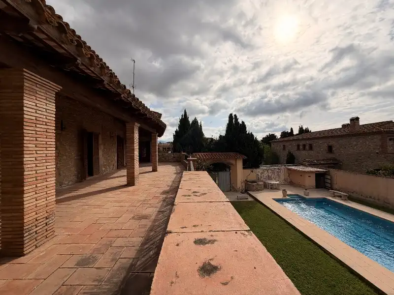Casa con terraza en venta en Carrer de Figueres, imagen 50