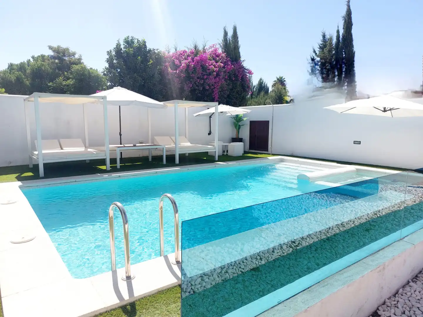 Piscina de Casa o xalet en venda en Córdoba amb Aire condicionat, Calefacció i Jardí privat