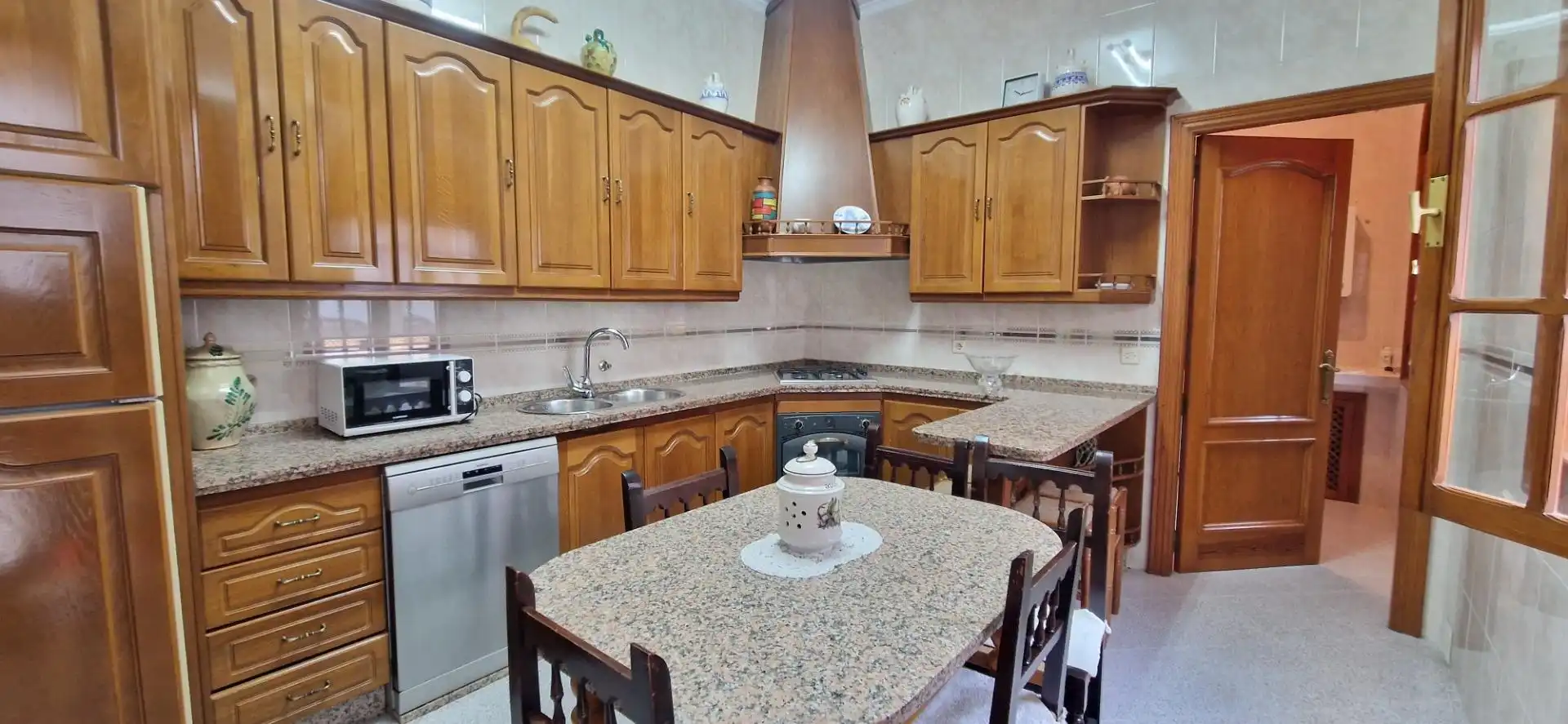 Cocina de Casa o chalet en venta en Fernán-Núñez con Jardín privado, Terraza y Trastero