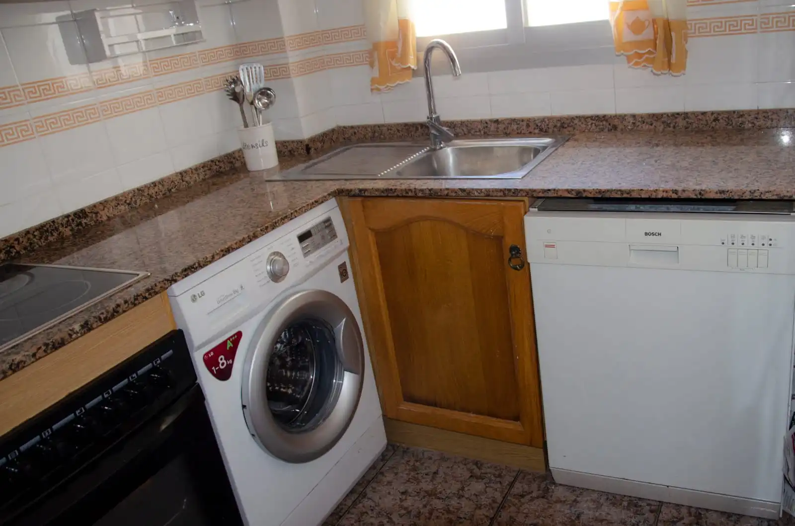 Küche von Wohnung zur Miete in La Pobla de Farnals mit Klimaanlage, Terrasse und Möbliert