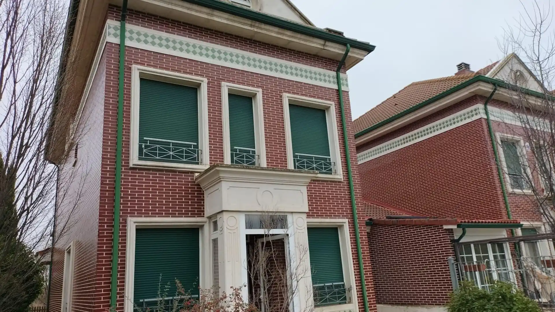 Exterior view of Single-family semi-detached for sale in Grijota  with Heating, Private garden and Terrace